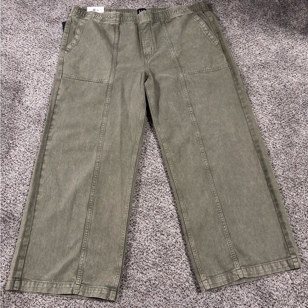 GAP NWT Women’s pull on pants. XL, Green 100% Cotton